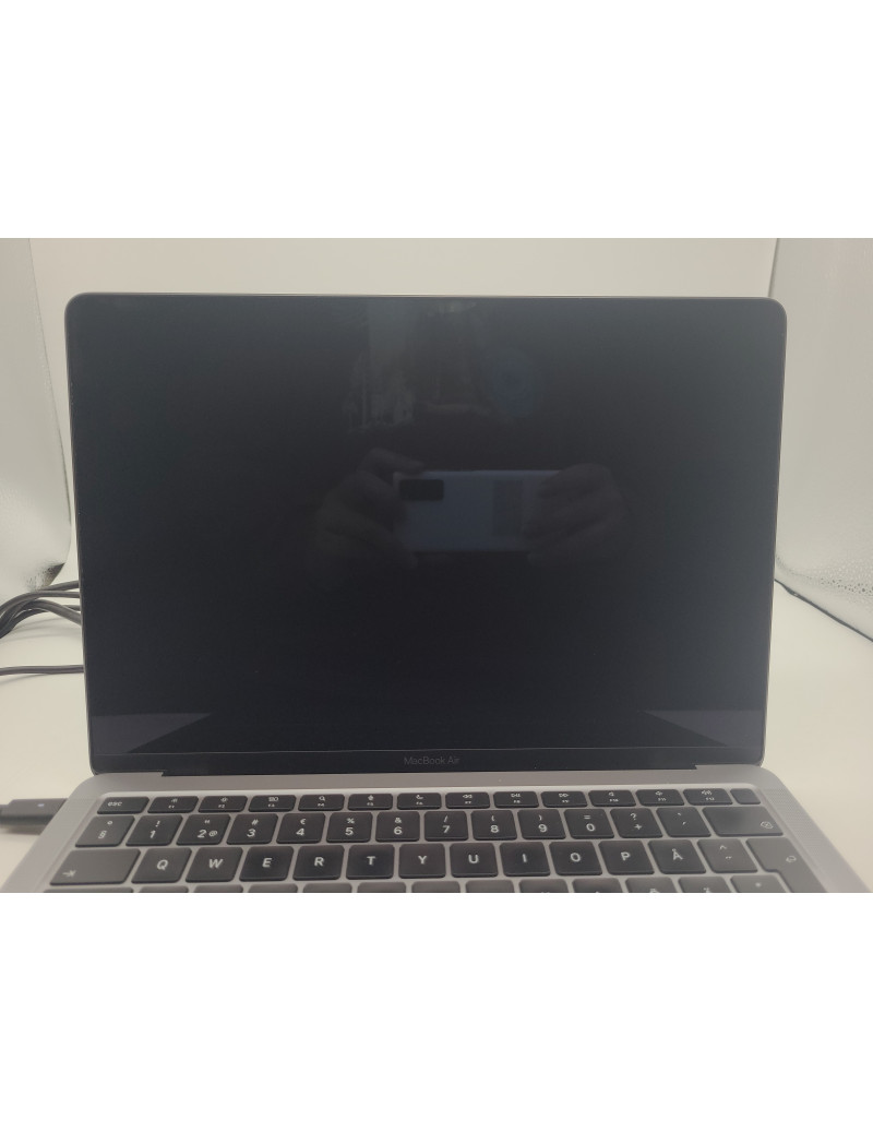 【訳アリ特価】Apple Macbook Air M1 8GB 256GB MacBook Air 13' M1 | 8GB RAM | 256GB SSD | Space Grey